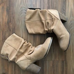 Aldo nude slouchy booties